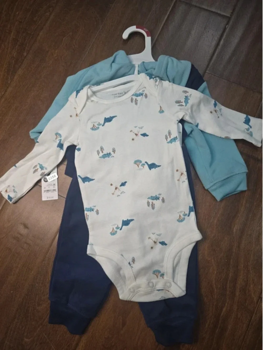 6m brand new three p outfit set from carter's item 356G3